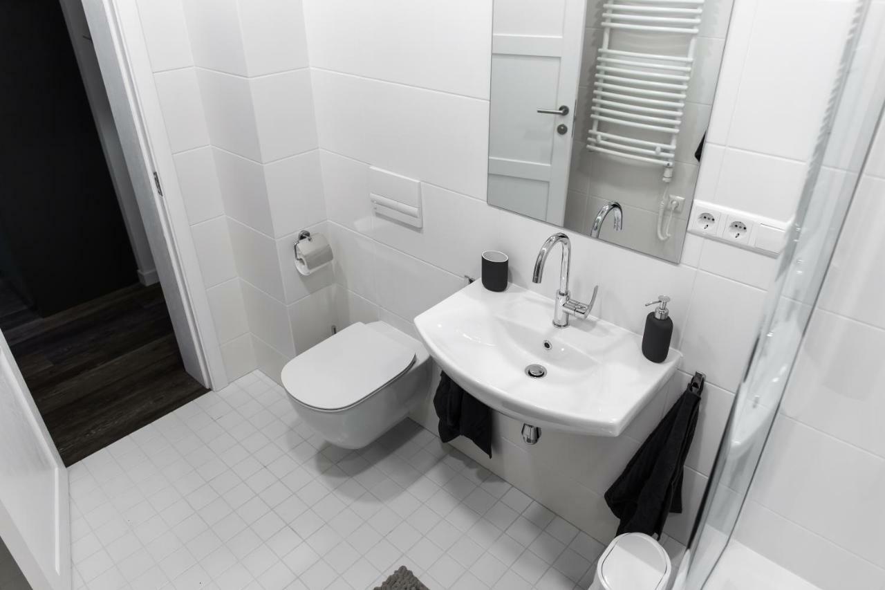 Deluxe Apartments By Hostlovers Kaunas Eksteriør bilde